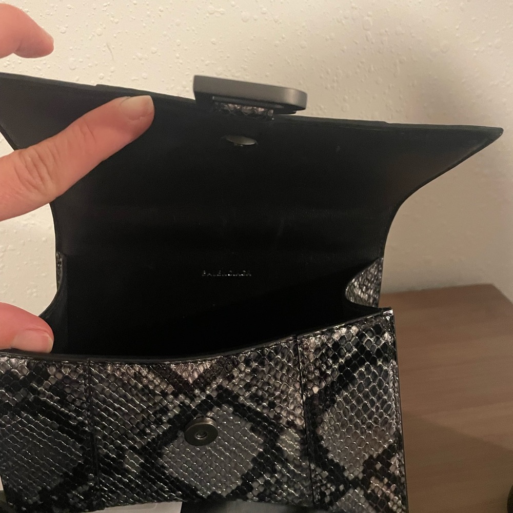 Balenciaga Silver Snake Skin Handbag - Picture 5 of 5